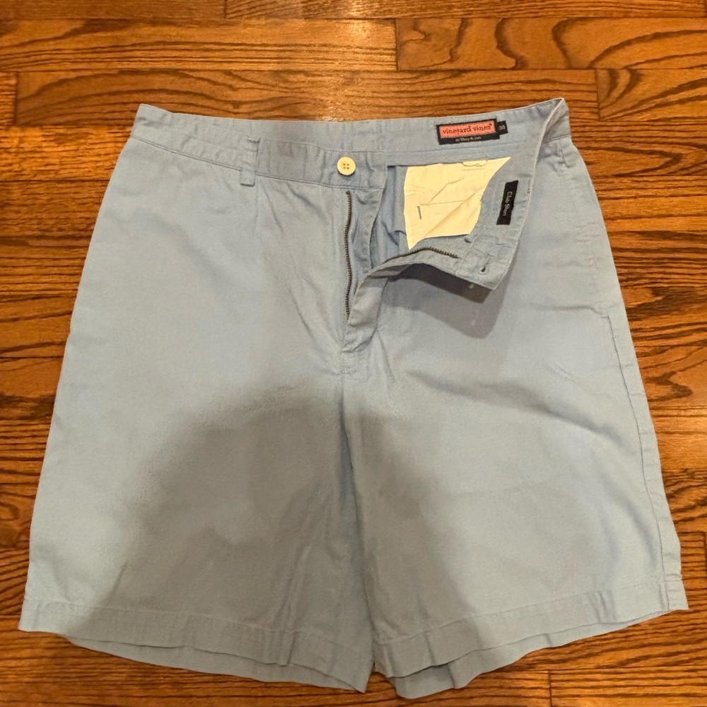 Vineyard Vines Men’s Sky Blue Flat Front Shorts